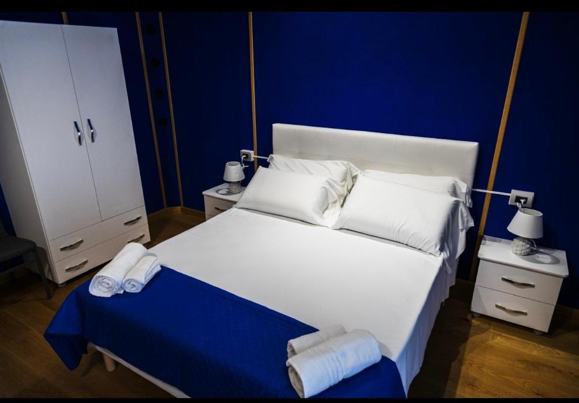 Legami House Hotel Nápoly Kültér fotó