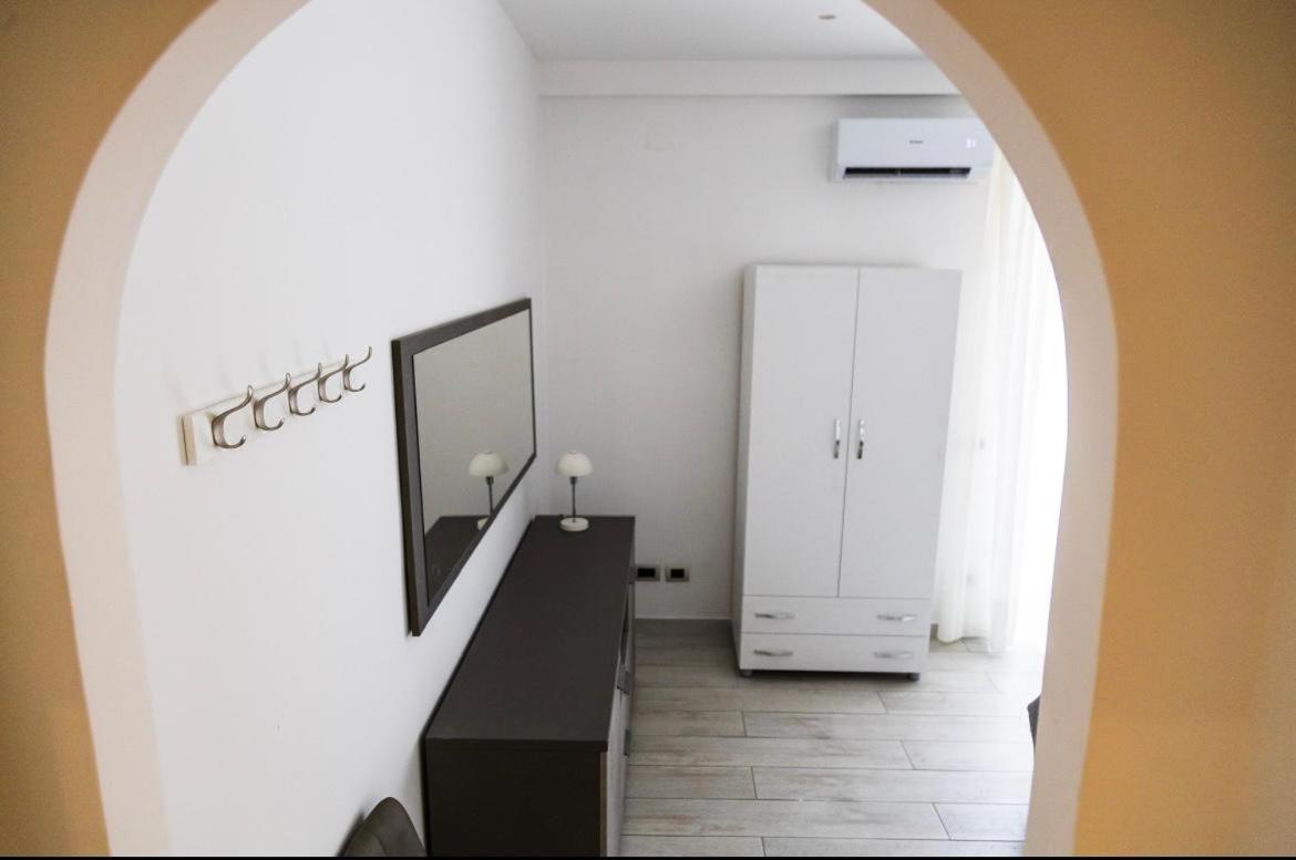 Legami House Hotel Nápoly Kültér fotó